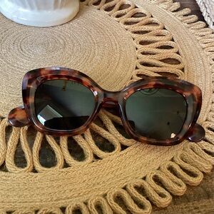 Ryan Simkhai‎ Tortoise Shell Cat Eye Polarized Sunglasses
